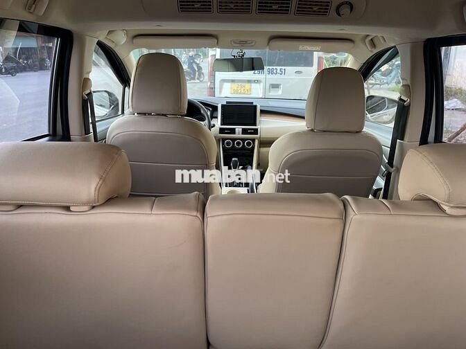 Mitsubishi Xpander 2018 Bạc Vài vạn km