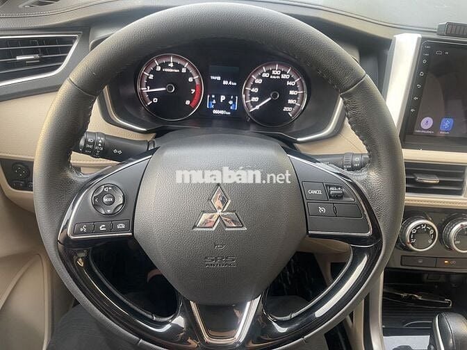 Mitsubishi Xpander 2018 Bạc Vài vạn km