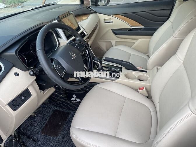 Mitsubishi Xpander 2018 Bạc Vài vạn km
