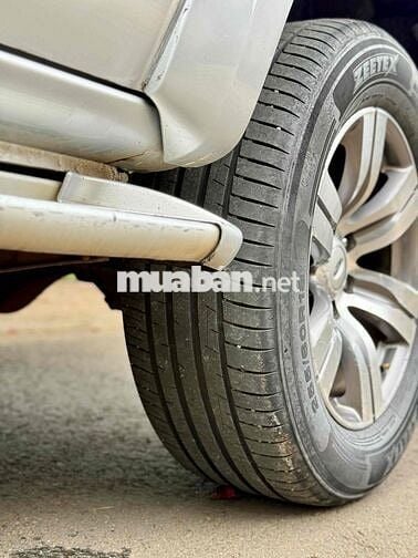 Ford Everest Limetit 2013 Bạc Tự động
