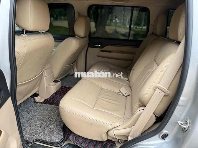 Ford Everest Limetit 2013 Bạc Tự động