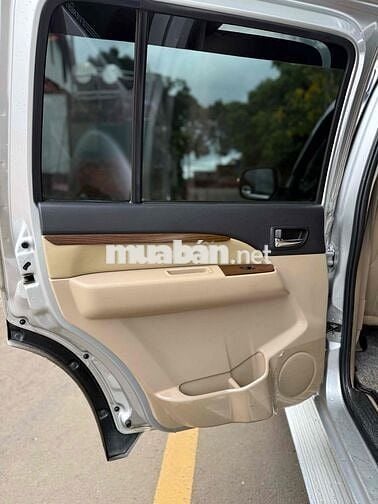 Ford Everest Limetit 2013 Bạc Tự động