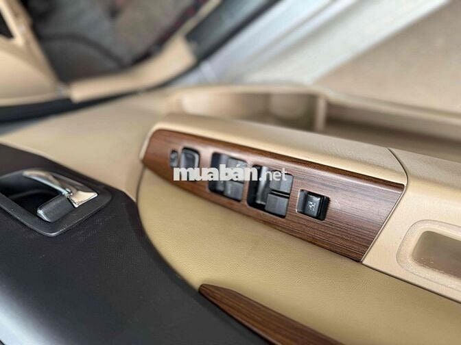 Ford Everest Limetit 2013 Bạc Tự động
