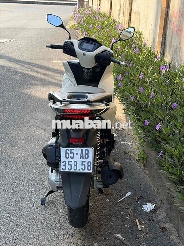 Honda SH 160 ABS Dk 1/2026 Trắng 6000 Km Bs NKCT
