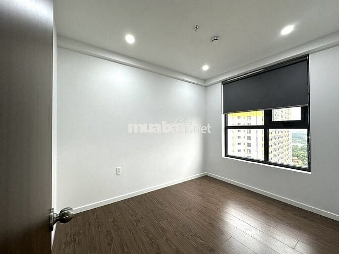 Cho thuê căn góc Bcons City 2PN 2WC ngay Làng Đại Học 