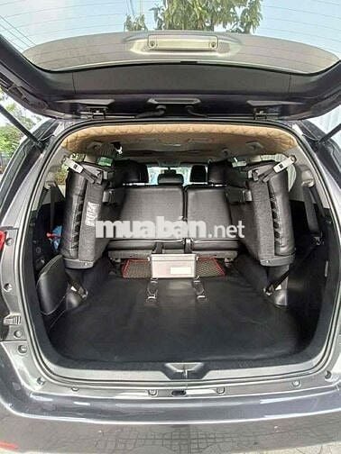 Toyota Innova 2019 Xám