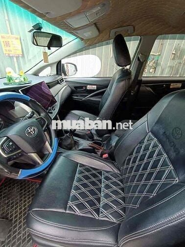 Toyota Innova 2019 Xám