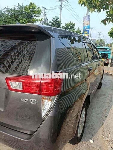 Toyota Innova 2019 Xám