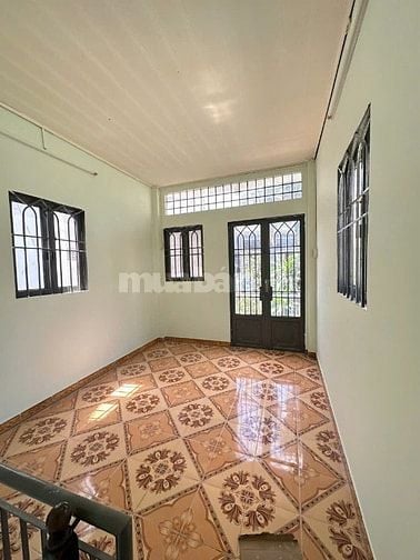Chỉ hơn 3 tỉ nhà 50m2 ngay cạnh công viên Gia Định siêu rẻ bán gấp