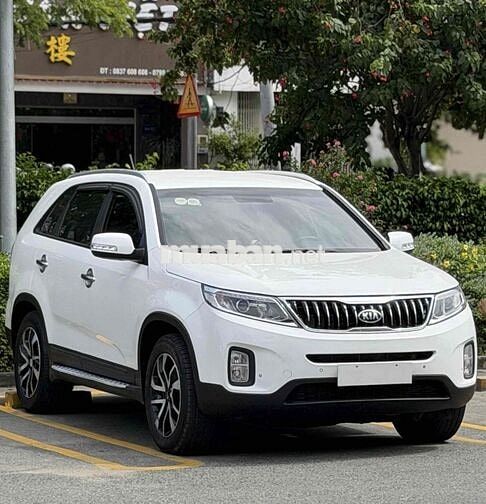 Kia Sorento 2020 2.4 GAT Deluxe Trắng