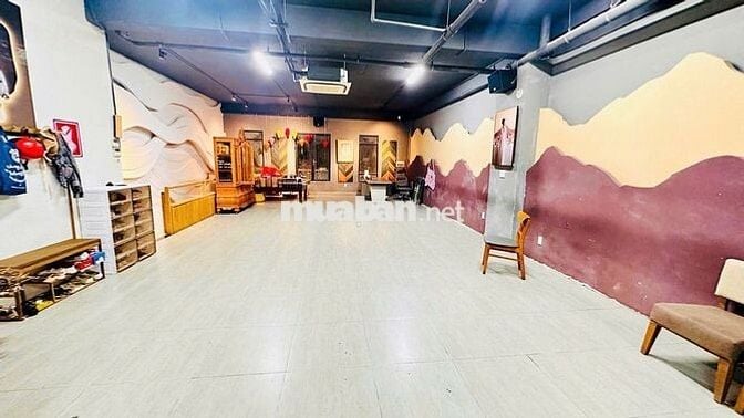 Cho thuê căn Shophouse Vincom hoàn thiện đẹp Ngang 10m