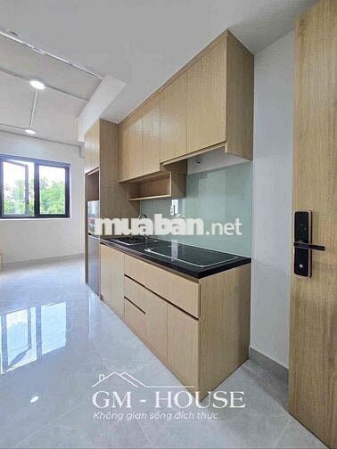 Căn Hộ Dịch Vụ 30m2 Nguyễn Gia Trí Mới 100% Ngay ngã tư Hàng Xanh