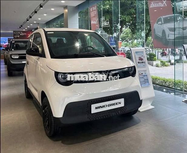 VinFast VF2 4 chỗ màu Trắng tiên phong mới