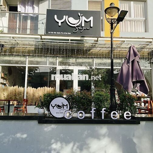 YUM COFFE TUYỂN DỤNG