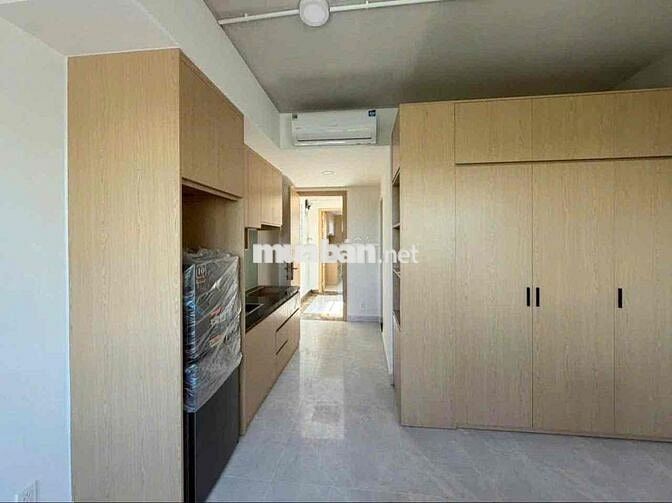 Căn Hộ Dịch Vụ 30m2 Nguyễn Gia Trí Mới 100% Ngay ngã tư Hàng Xanh