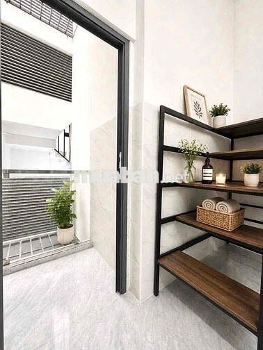 ĐI BỘ QUA CV ĐẦM SEN - PHÒNG TRANG BỊ FULL NỘI THẤT XỊN SÒ