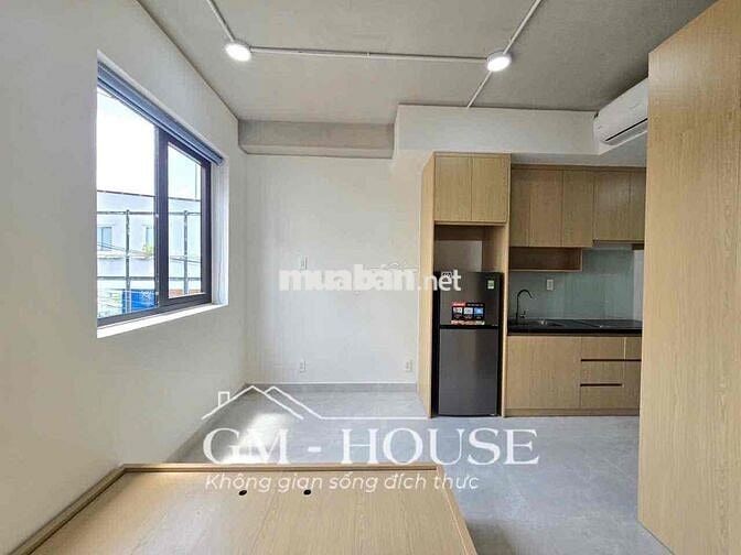 Căn Hộ Dịch Vụ 30m2 Nguyễn Gia Trí Mới 100% Ngay ngã tư Hàng Xanh