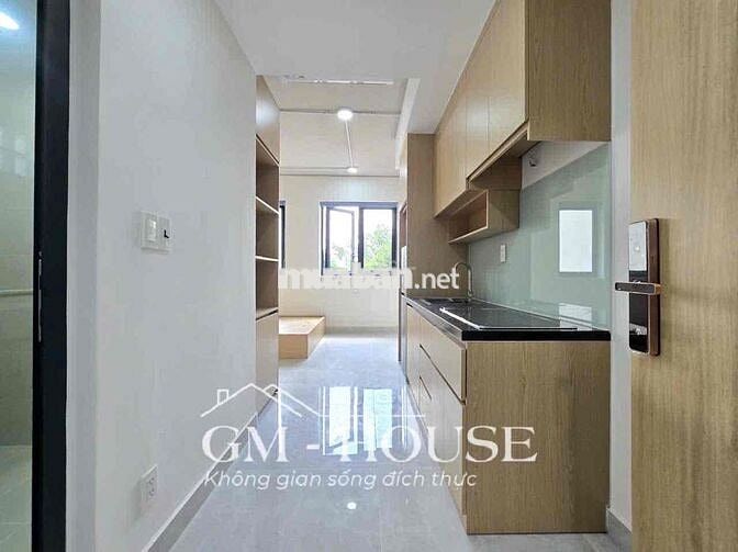 Căn Hộ Dịch Vụ 30m2 Nguyễn Gia Trí Mới 100% Ngay ngã tư Hàng Xanh