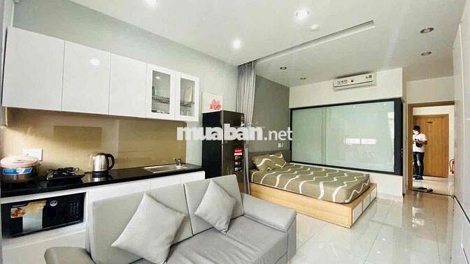 Cho THUÊ căn hộ view ban công, có thang máy, nội thất xịn Võ Thị Sáu