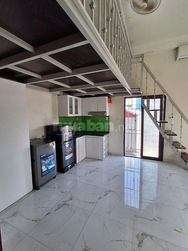 Cho thuê căn hộ khép kín nhà có thang máy cạnh chợ phố Dương Lâm HĐ