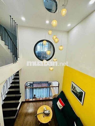 🏡 Nhà nguyên căn Cự Khối 3PN full nội thất chỉ 8,5 triệu – Ô tô đỗ cửa