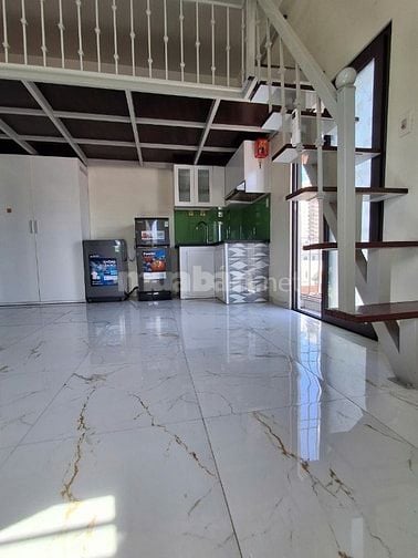 Cho thuê căn hộ khép kín nhà có thang máy cạnh chợ phố Dương Lâm HĐ