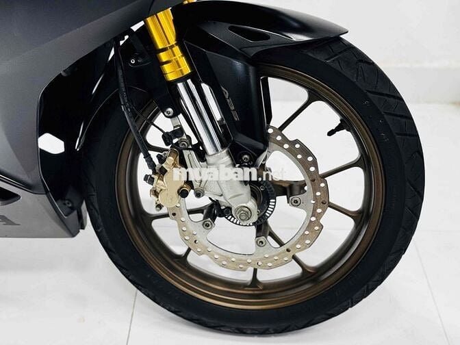 Cần bán CBR150R ABS 2023 odo 9k chính chủ