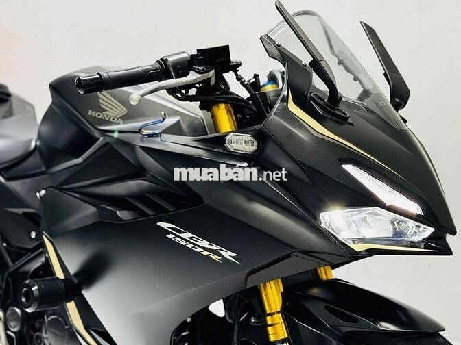 Cần bán CBR150R ABS 2023 odo 9k chính chủ