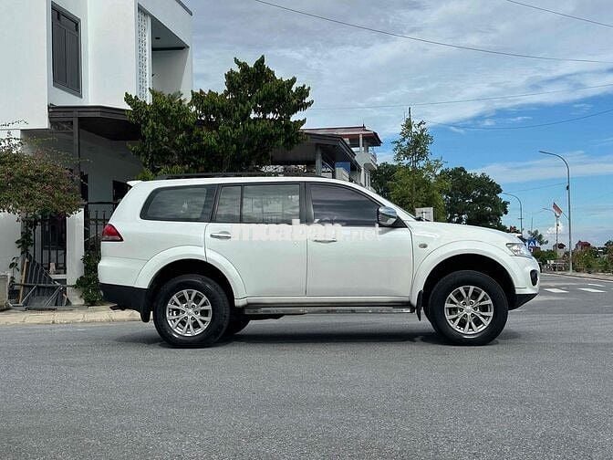 Mitsubishi Pajero Sport 2016 máy dầu 7chỗ zin 100%