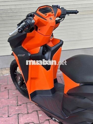 Honda Vario 150 2020 Đen Cam - BS TPHCM