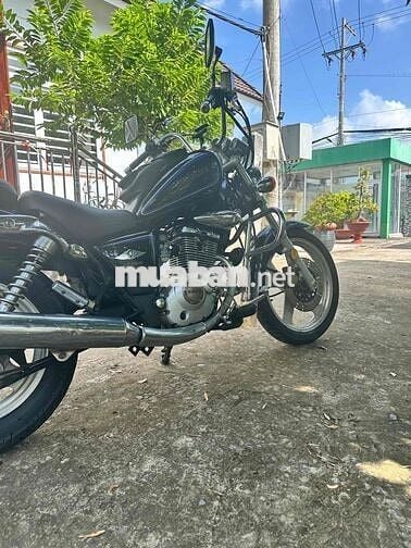 Suzuki GZ125 HS Cổ điển Đen