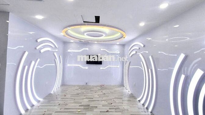 CHO THUÊ TÒA NHÀ MẶT TIỀN 3 THÁNG 2, QUẬN 10 – HẦM 8 LẦU – CHỈ 180TR
