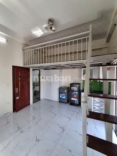 Cho thuê căn hộ khép kín nhà có thang máy cạnh chợ phố Dương Lâm HĐ