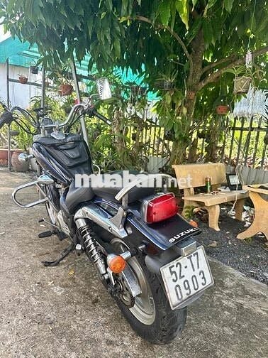 Suzuki GZ125 HS Cổ điển Đen