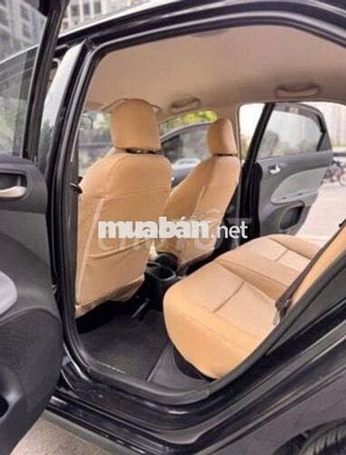 Kia Soluto 2020 1.4MT Deluxe Đen
