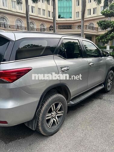 Toyota Fortuner 2018 bạc 7 chỗ , máy dầu , stđ !