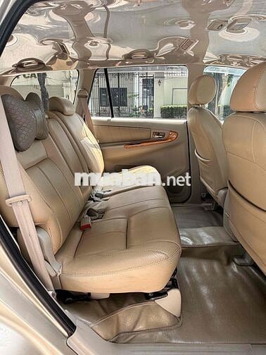 Toyota Innova 2010 Vàng cát Tự động