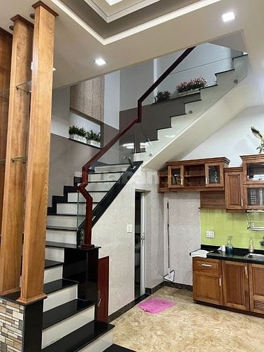 CHO THUÊ NHÀ MỚI 100% NƠ TRANG LONG TRỆT 3 LẦU 4PN 4WC
