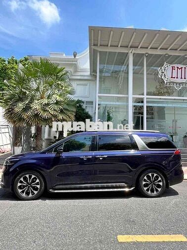 Kia Carnival Signature 2022 Xanh Dầu 90000 km