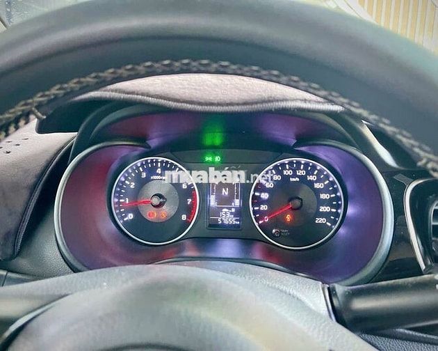 Kia Soluto Luxury 1.4AT 2022 Trắng