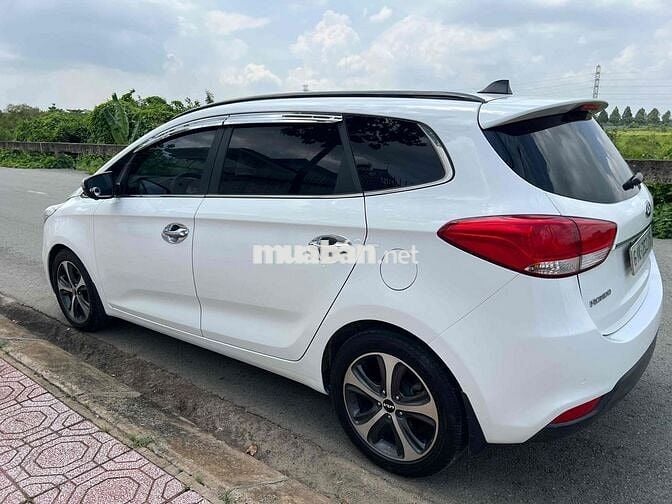 bán xe 7 chổ kia rondo 2016 tự động máy dầu cực mớ