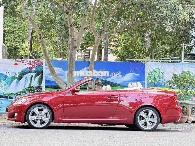 Lexus IS250C 2010