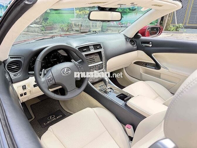 Lexus IS250C 2010