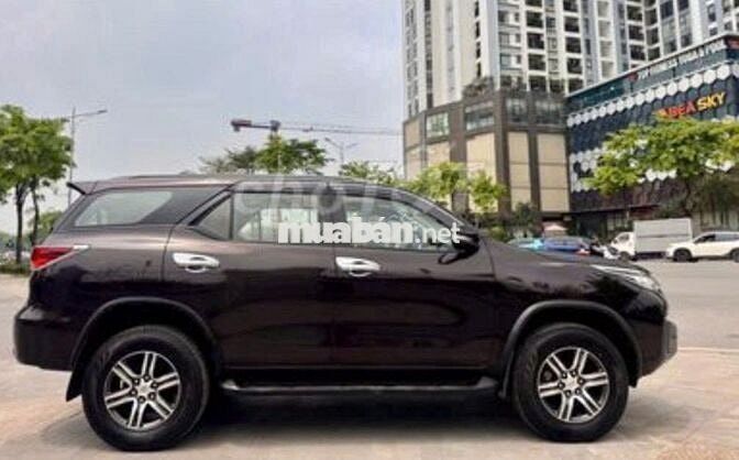 Toyota Fortuner 2017 2.4MT Nâu ánh kim