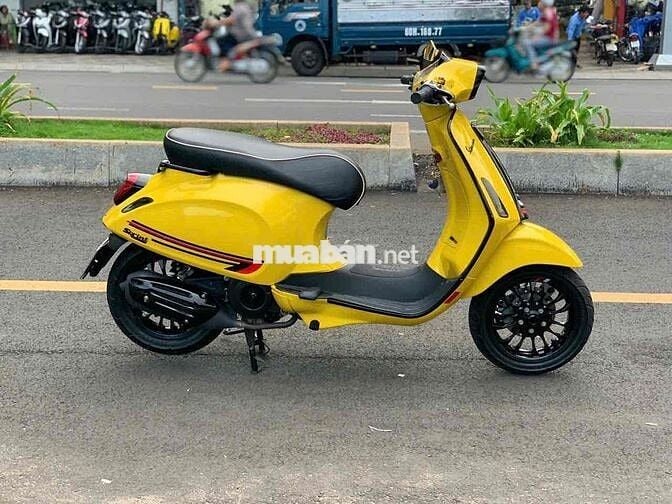 Piaggio Vespa 2021 Vàng 7000 km Tự động