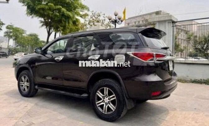Toyota Fortuner 2017 2.4MT Nâu ánh kim