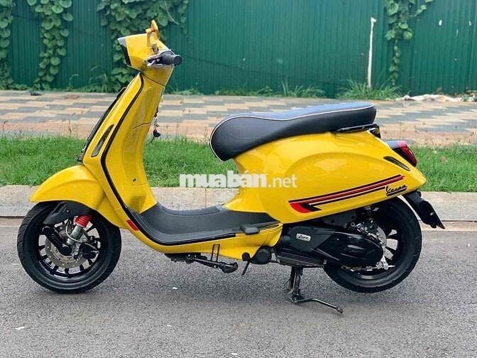 Piaggio Vespa 2021 Vàng 7000 km Tự động