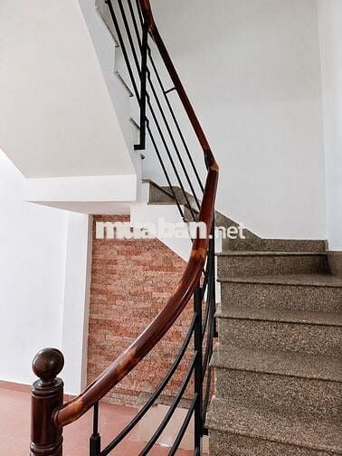 nhà mặt tiền ngay Cầu Xéo vô, 4 x 15m, 1 lầu 5pn, vừa ở vừa kinh doanh
