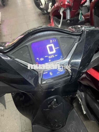 Honda SH 150 2022 chất xe mộc zin 9 chủ xe dán keo