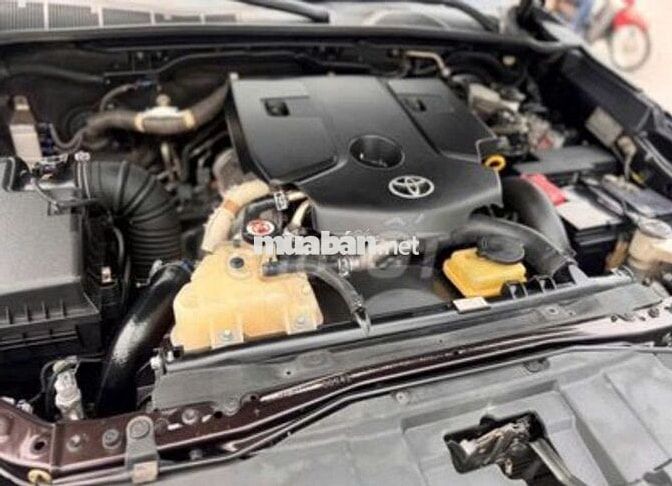 Toyota Fortuner 2017 2.4MT Nâu ánh kim